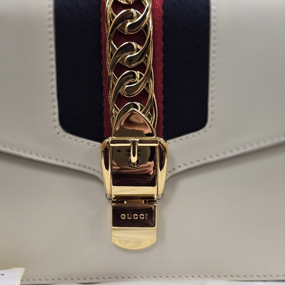 GUCCI Sylvie Series Satchel - Picture 5 of 10